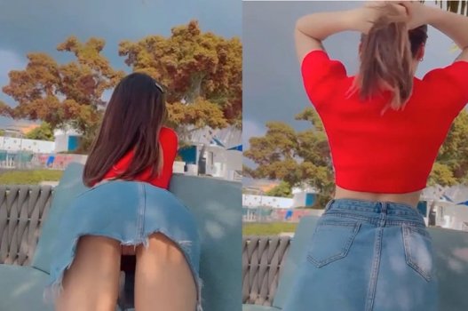 O chefe descobriu que a linda garota estava tirando uma selfie, decidindo foder imediatamente